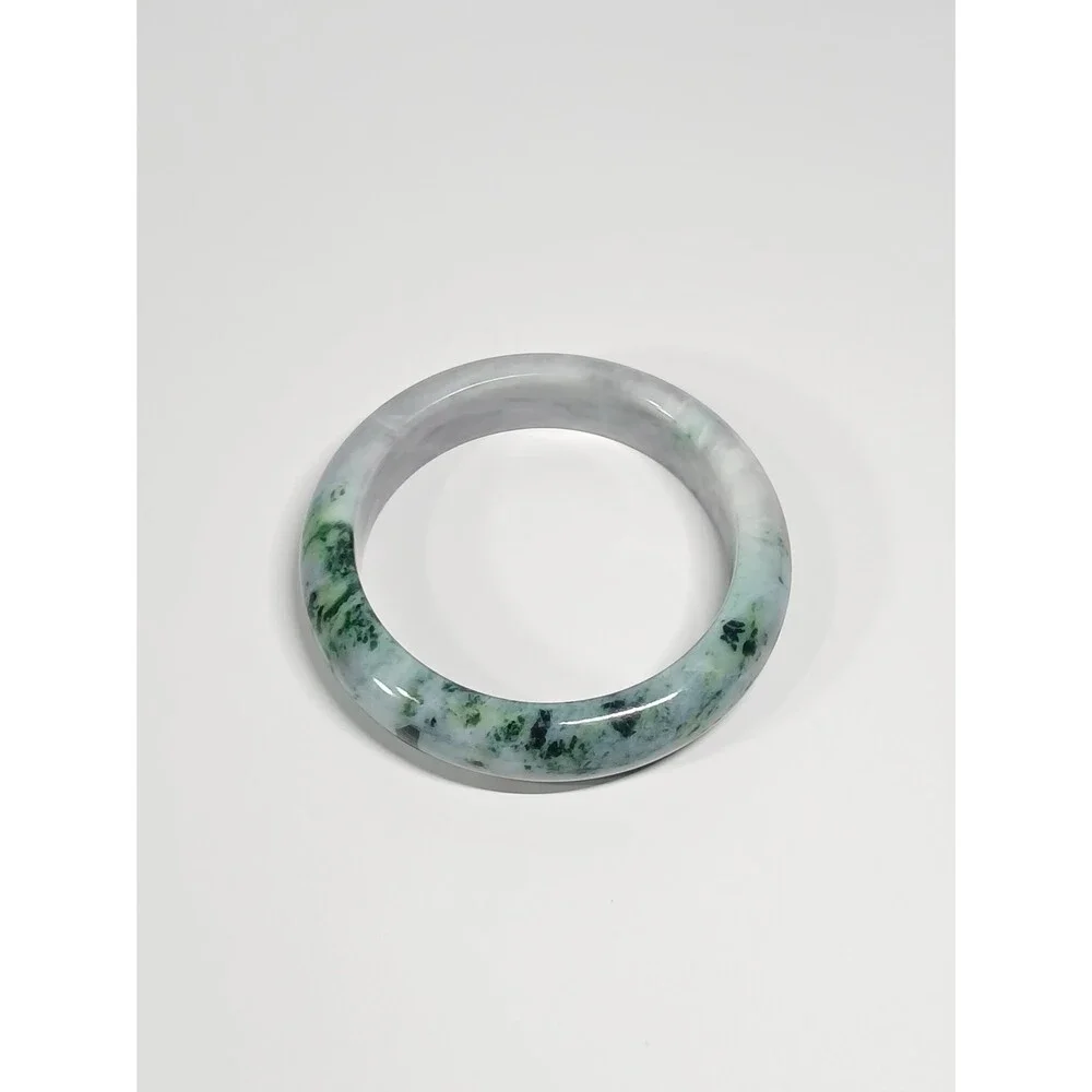Moss in Snow Jade Bangle 67mm 110g